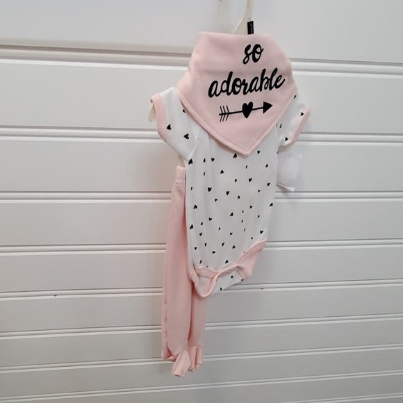 Baby clothes - Picture 1 of 4